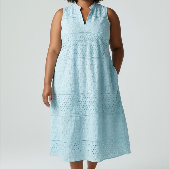 Banana Republic Dresses & Skirts - Banana Republic Light Blue Eyelet Sleeveless Midi Dress Size 12P